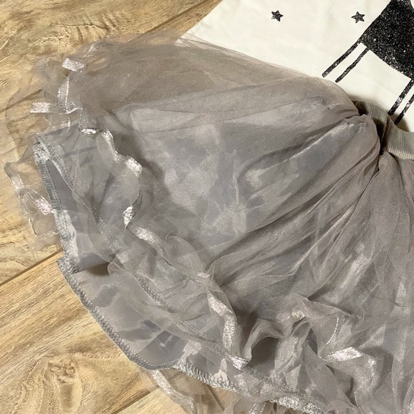 KangKang Girls 2pc Fancy Cat Top & Grey Tool Skirt - Picture 3 of 10